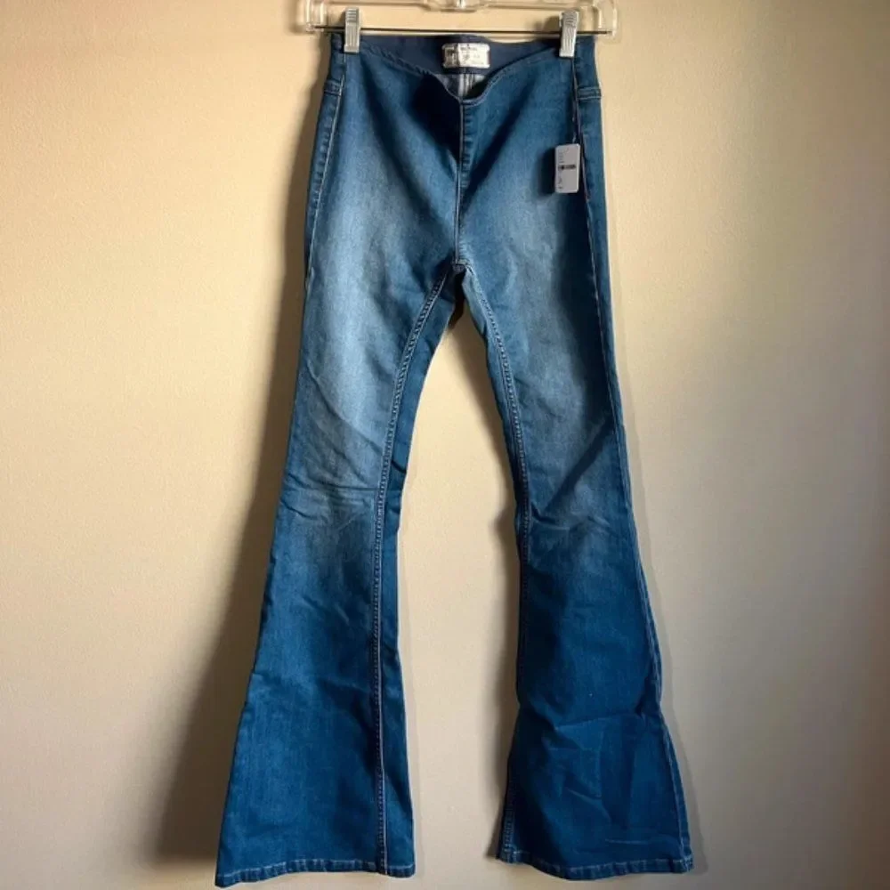 NWT Free People size 25‎ flared jeans